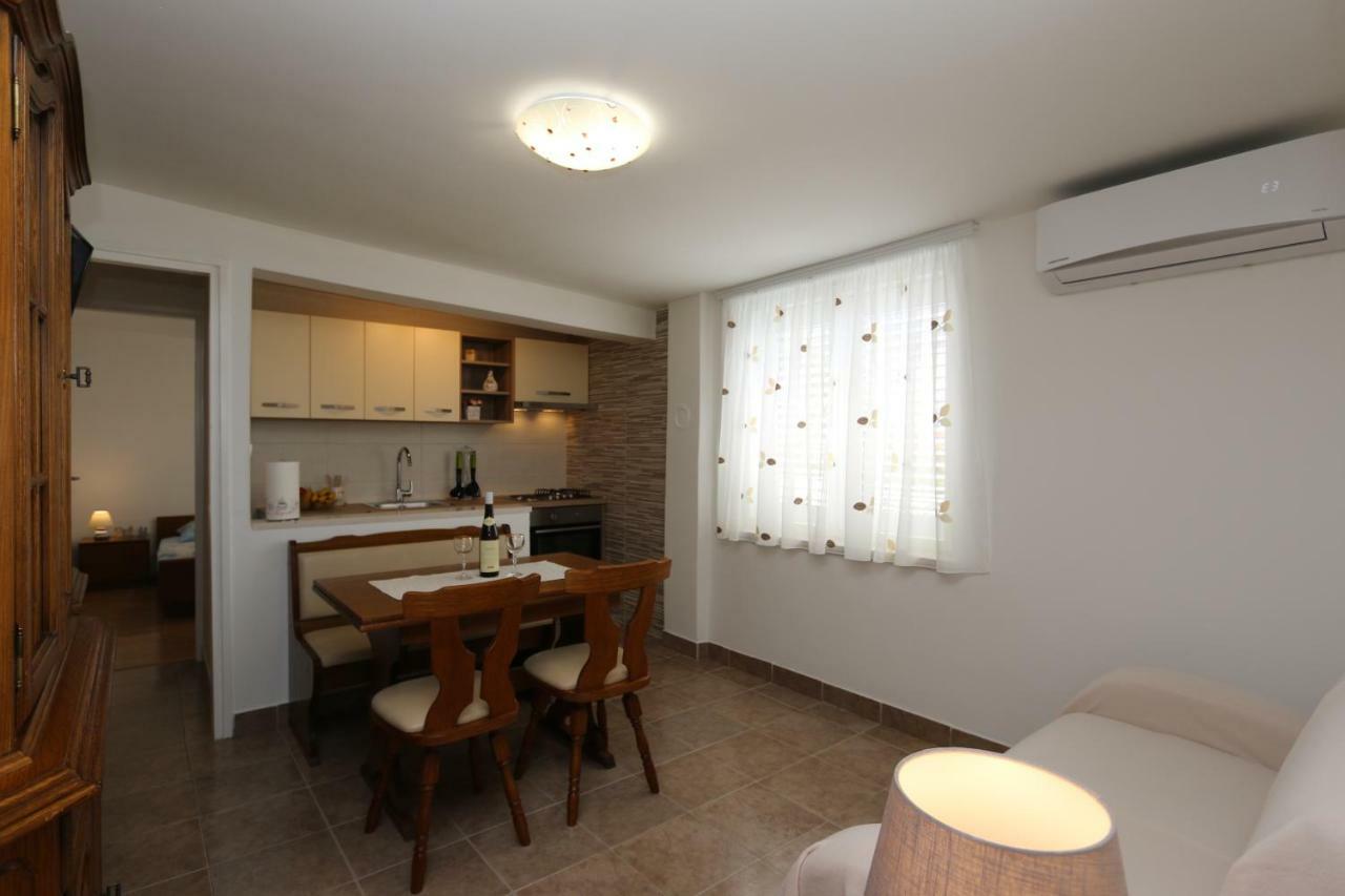 Apartment Damirk Polje  Buitenkant foto
